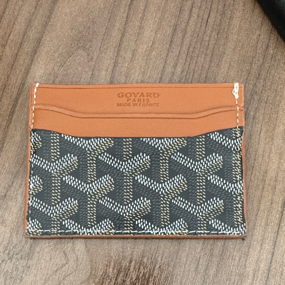 Men’s card wallet